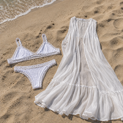 Bikini Bianco 3 Pezzi con Copricostume – Eleganza Senza Tempo e Raffinatezza Estiva